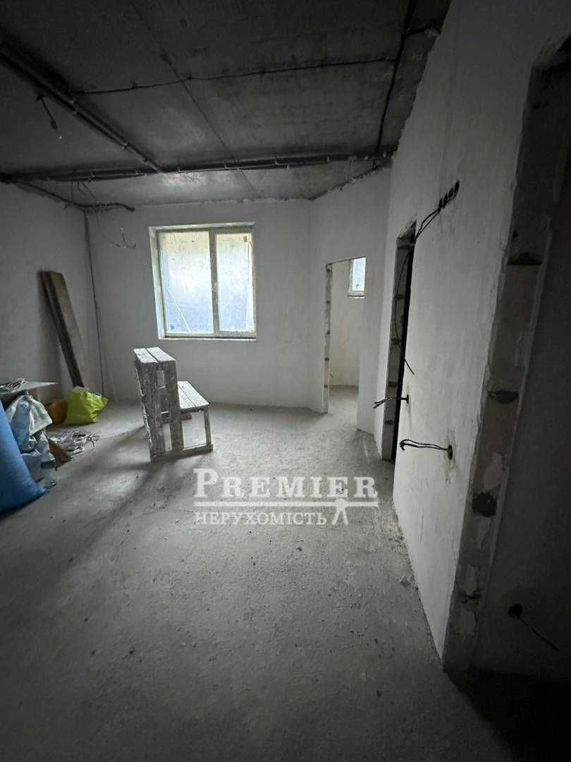 Продам квартиру з розпочатим ремонтом у новому ЖК еліт класу