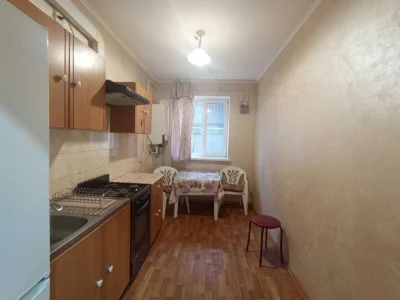 Однокімнатна квартира в новому малоповерховому домі на вулиц