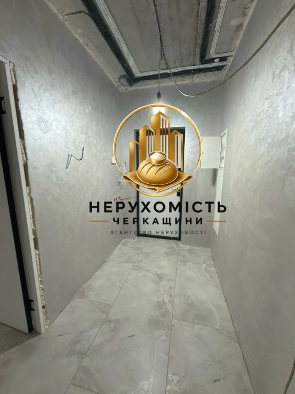 Продаж видової 2-кімнатної квартири р-н Митниця