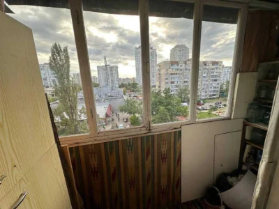 Продаж 3кімн. квартири біля метро Героїв Дніпра. Оболонь, ву