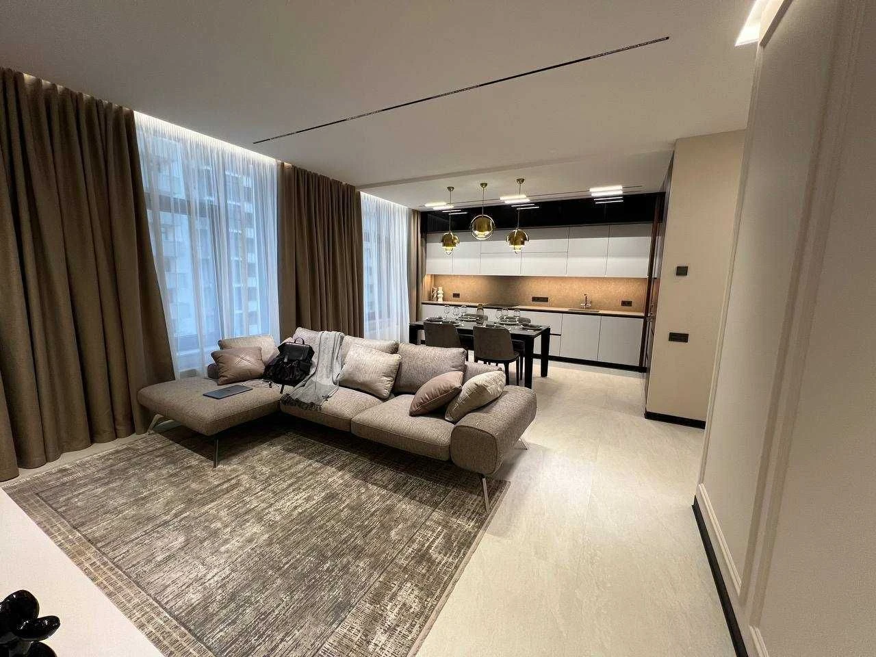 Продам 3-кімн. Андрія Верхогляда (Драгомирова) вул. 15б, 115