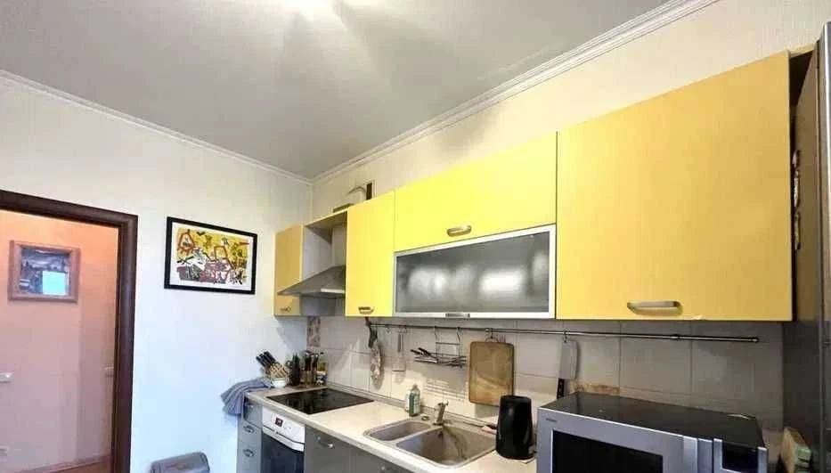 Продам 3-кімн. Старонаводницька вул. 7a, 100 м.кв