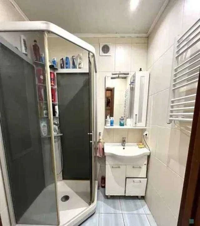 Продам 3-кімн. Старонаводницька вул. 7a, 100 м.кв