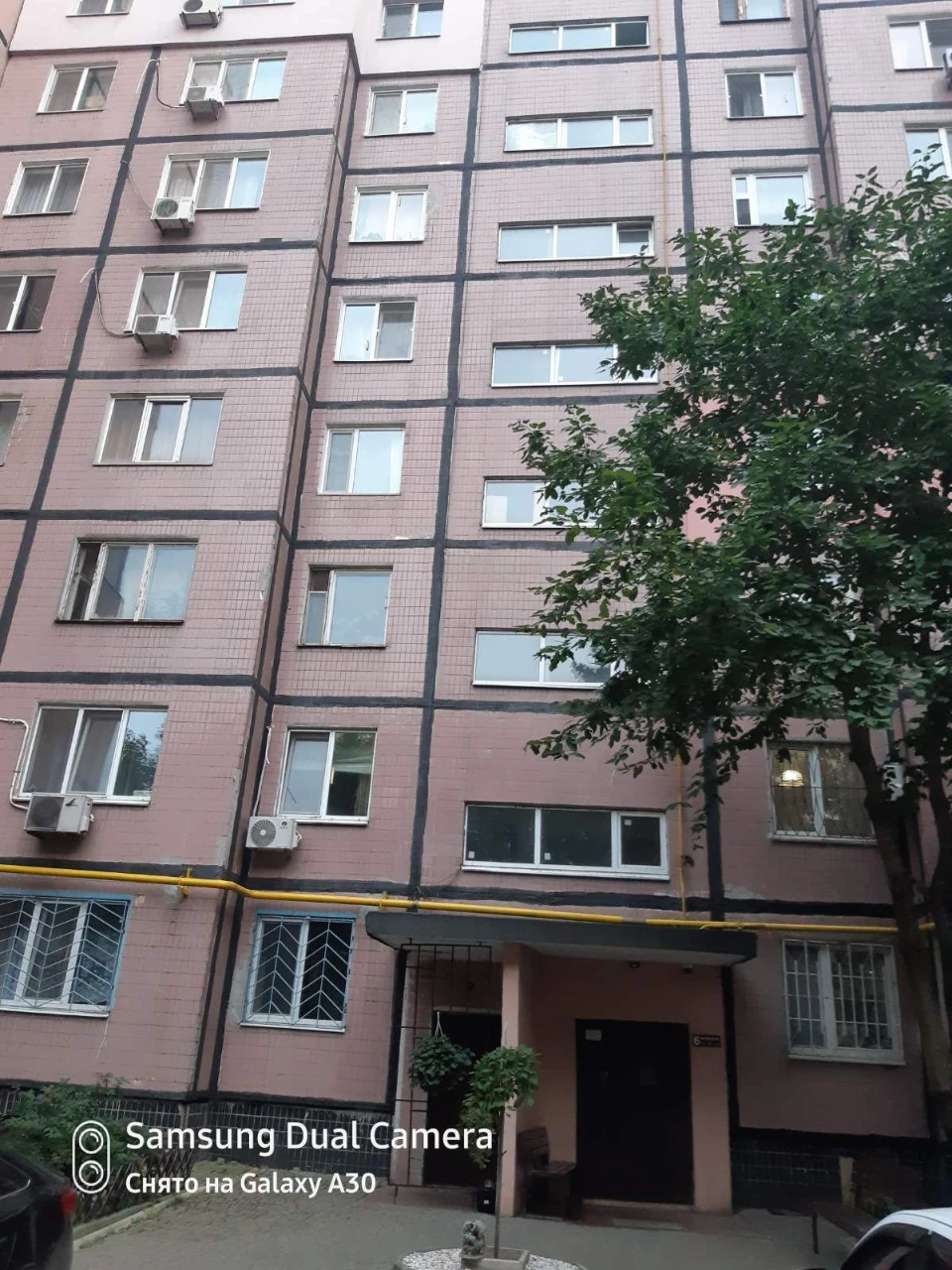Продам 1 комнатную квартиру Победа 4