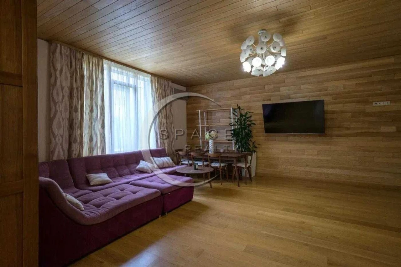 Продаж енергонезалежного будинка на Корчуватому 600м2 Голосі