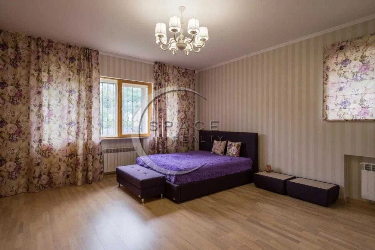 Продаж енергонезалежного будинка на Корчуватому 600м2 Голосі