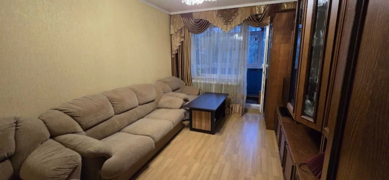 Продаётся 2 к квартира, метро Дворец Спорта