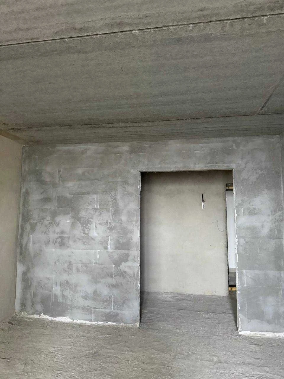 1-кімнатна квартира площею 50 м² у цегляному, утепленому буд