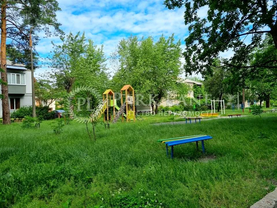 Квартира. Київ, Павла Петриченка вул.