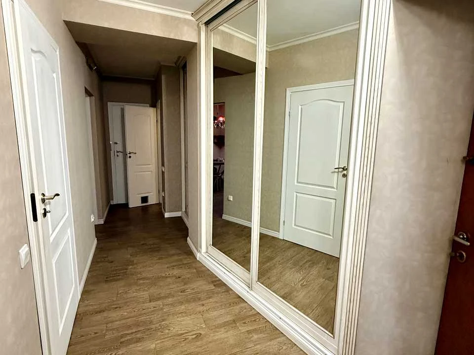 Квартира. Київ, Миколи Бажана просп.