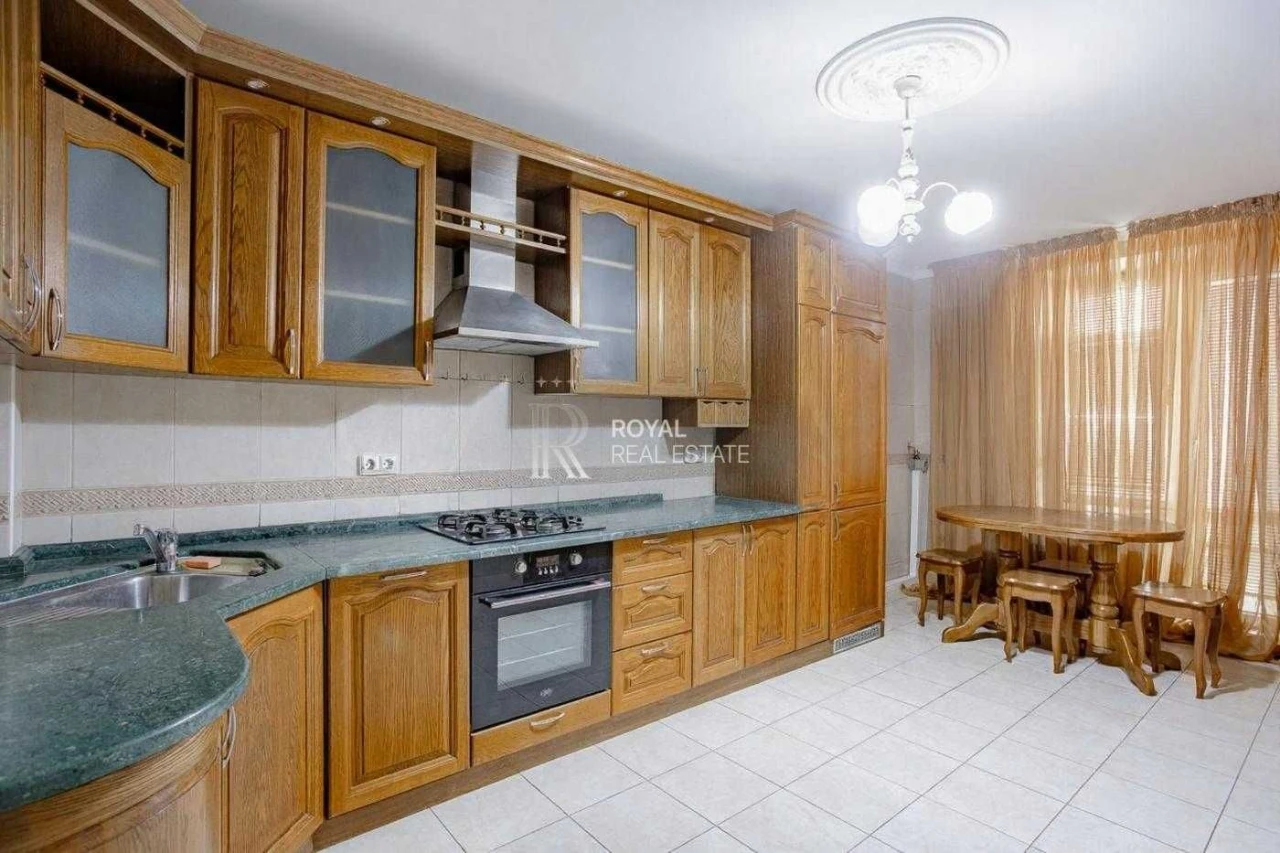 Продаж Квартира Київ Подільський район вул. Костянтинівська