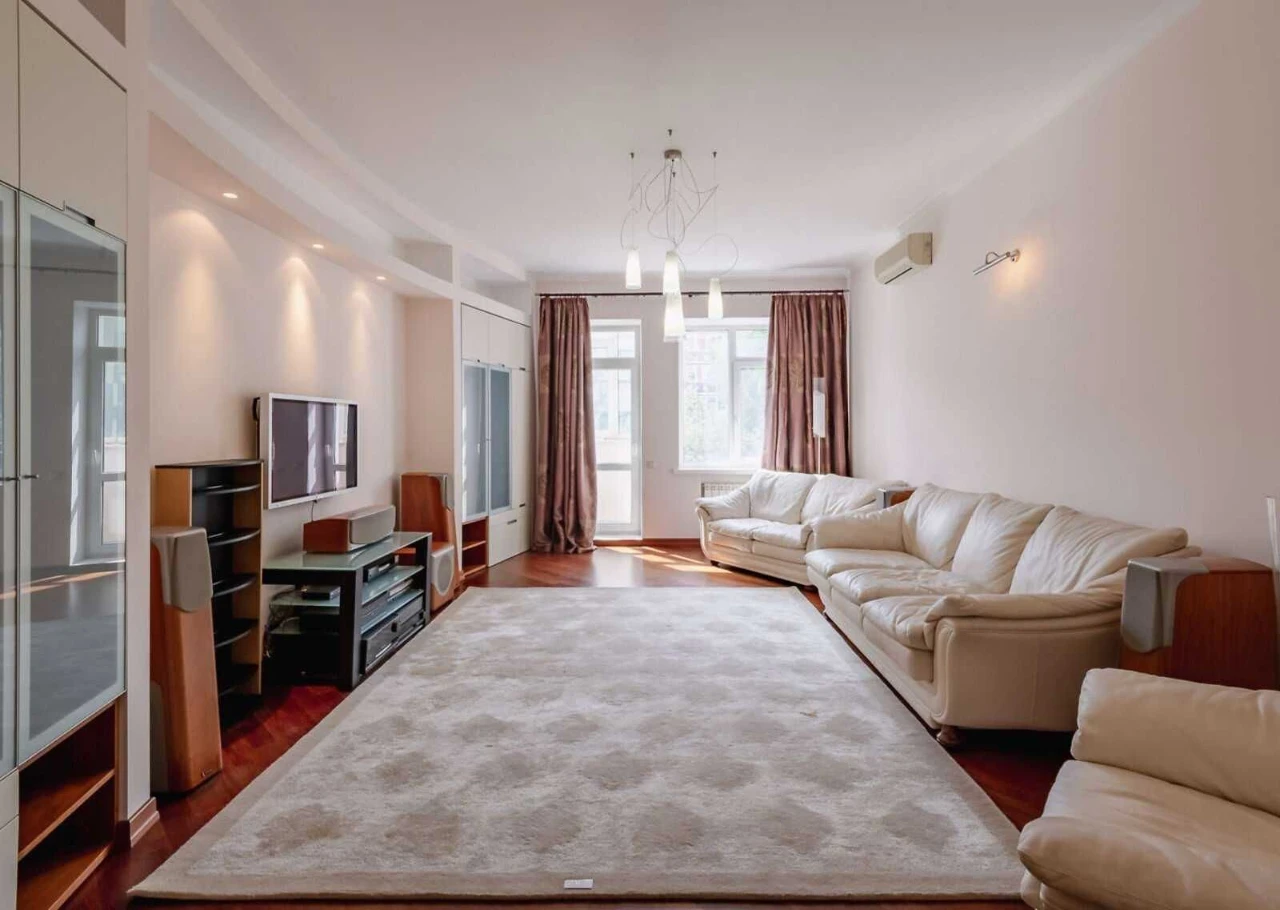 Продам 4-кімн. Ковпака вул. 17, 151 м.кв