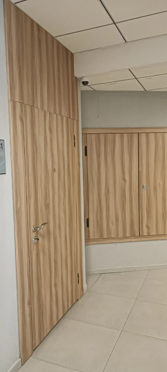 Продам 2-кімнатну квартиру з великою терасою в ЖК «Марініст»