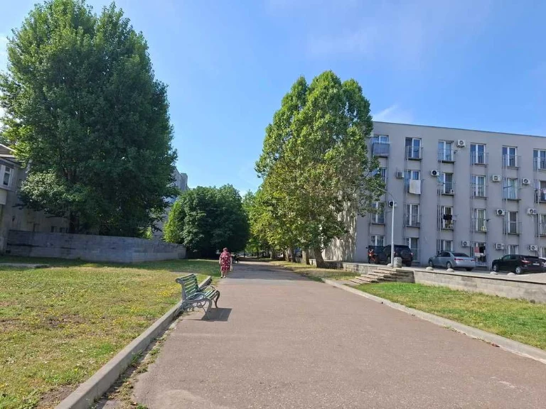 Продам 1 ком. квартиру в ЖК Золотые столбы. baz-03