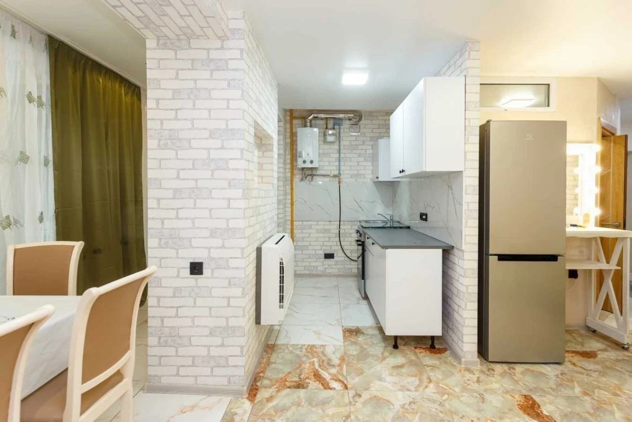 Sale of 2-room apartment 45 m², Gogolevskaya street, 11/39