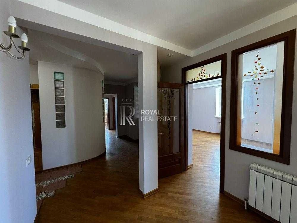 Продаж Квартира Київ Солом'янський район вул. Мокра 3 кімнат