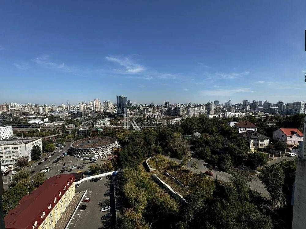 Продаж Квартира Київ Солом'янський район вул. Мокра 3 кімнат