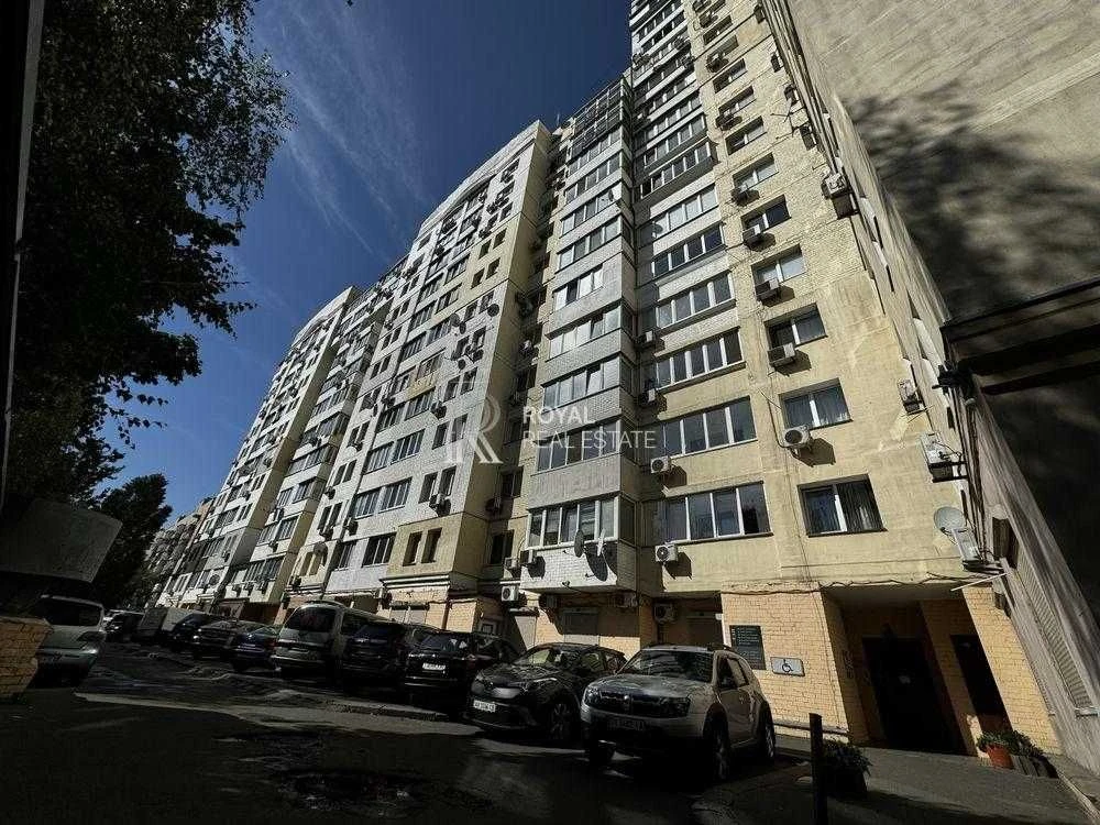 Продаж Квартира Київ Солом'янський район вул. Мокра 3 кімнат