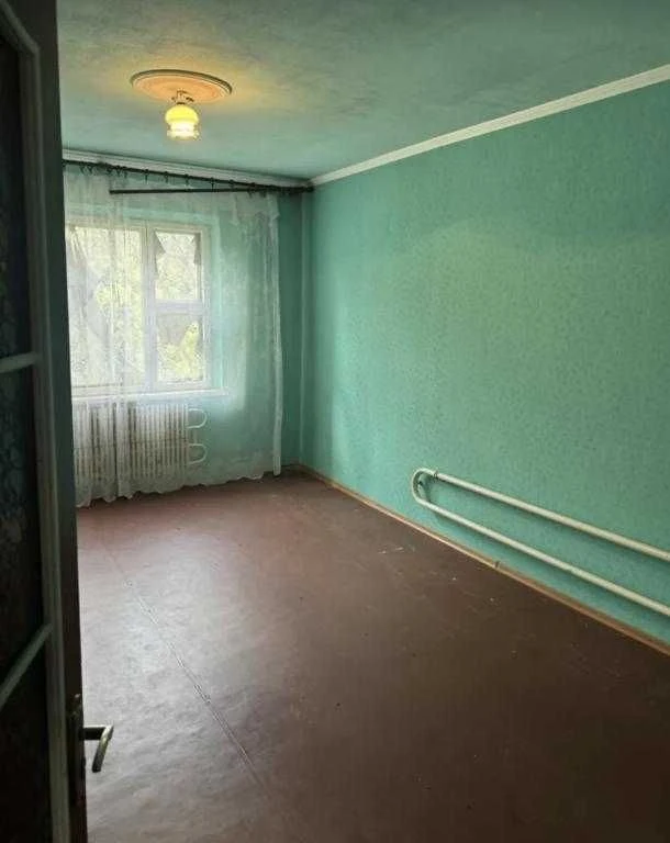 Терміново! Продам 3-кімнатну квартиру в районі Залютіне