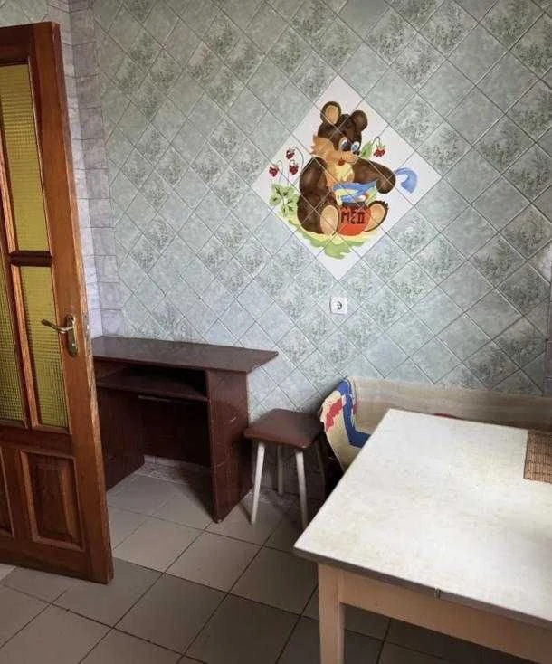 Терміново! Продам 3-кімнатну квартиру в районі Залютіне