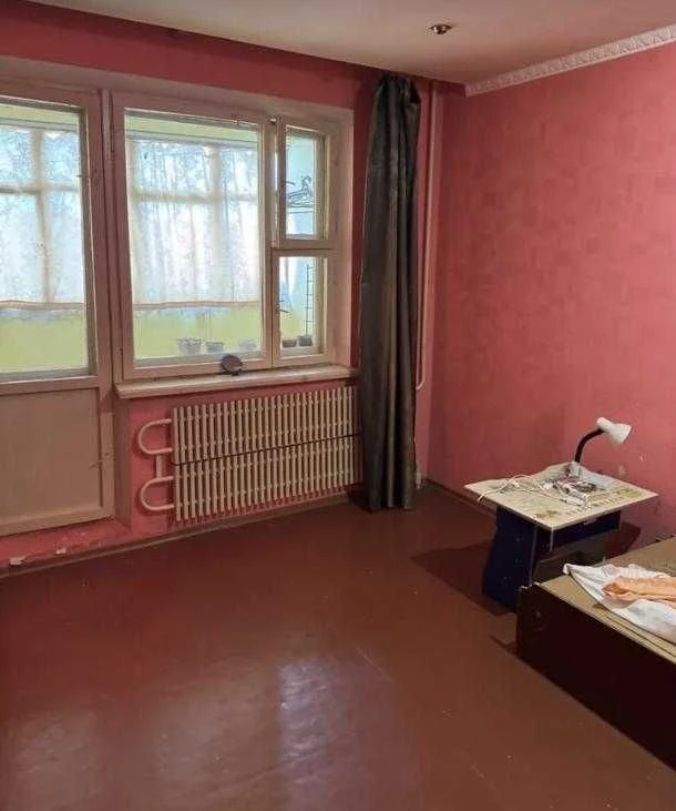 Терміново! Продам 3-кімнатну квартиру в районі Залютіне