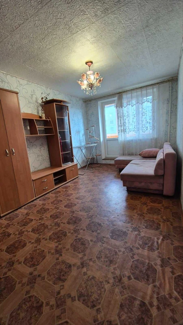 Продам 1к. кв. на Роганском ж/м, сторона Класса