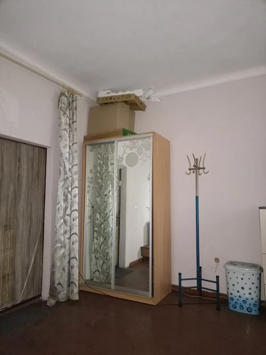 г.Днепр Продам 1 к.малосемейка