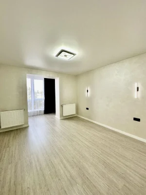 Продаж 3км квартири, цегляний будинок, вул. Текстильна