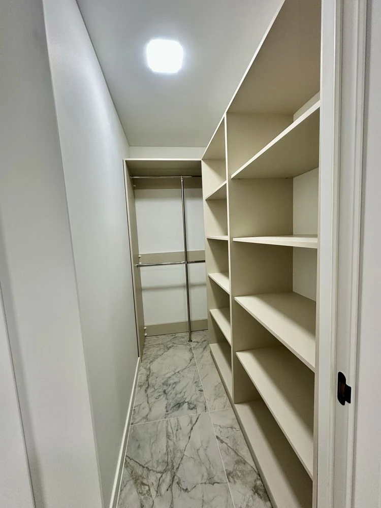 Продаж 3км квартири, цегляний будинок, вул. Текстильна