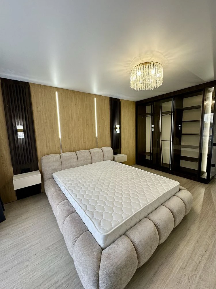 Продаж 3км квартири, цегляний будинок, вул. Текстильна