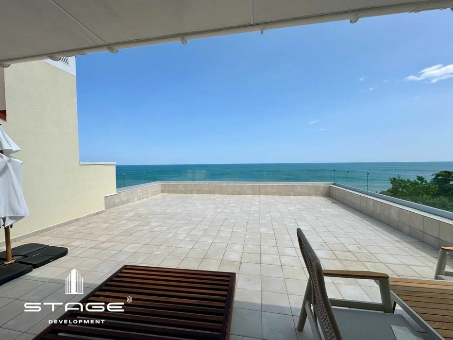 Elite house on French Boulevard! Panorama of the sea! Queens