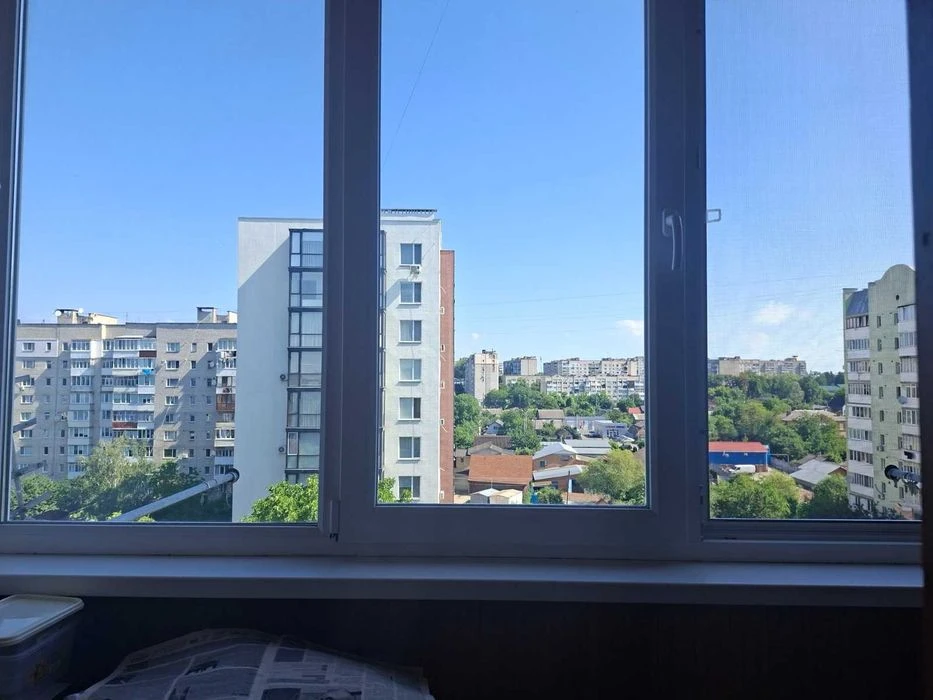 (3) Продам 3-комнатную квартиру на Замостье 0756