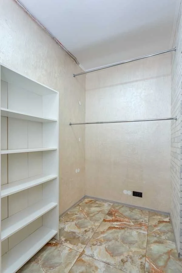 Sale of 2-room apartment 45 m², Gogolevskaya street, 11/39
