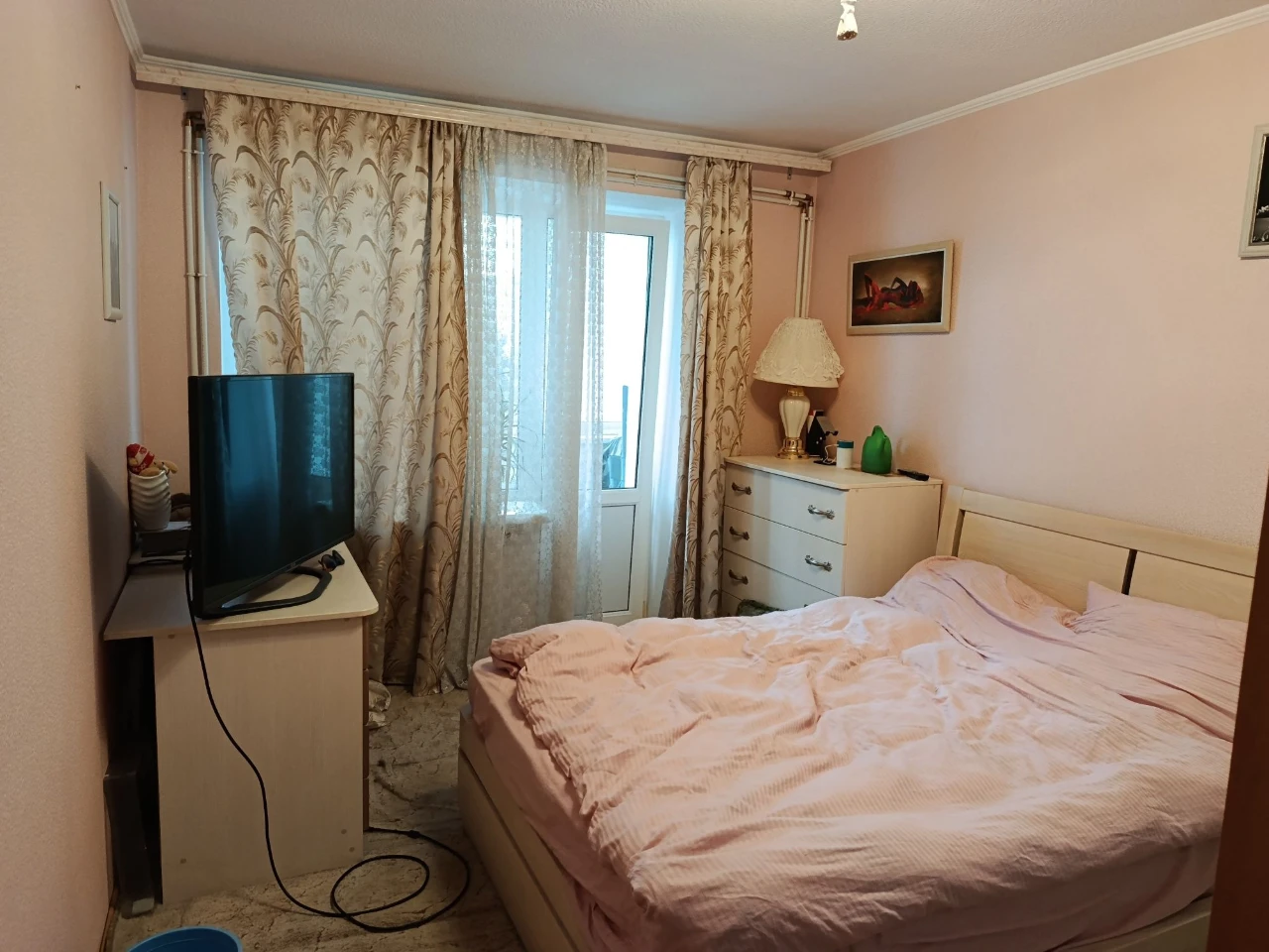 Продам 3 кімнатну квартиру з автономним опаленням в центрі м