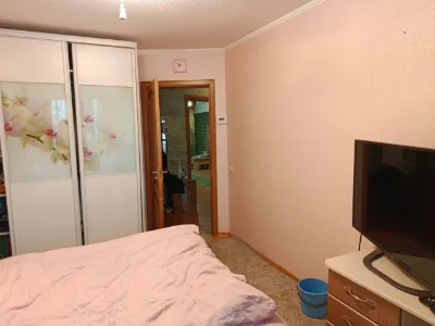 Продам 3 кімнатну квартиру з автономним опаленням в центрі м