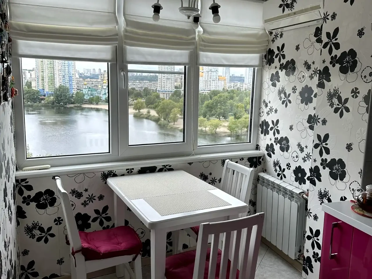 Продаж квартири 3-кімн. 67.2 м² 11/16 пов.