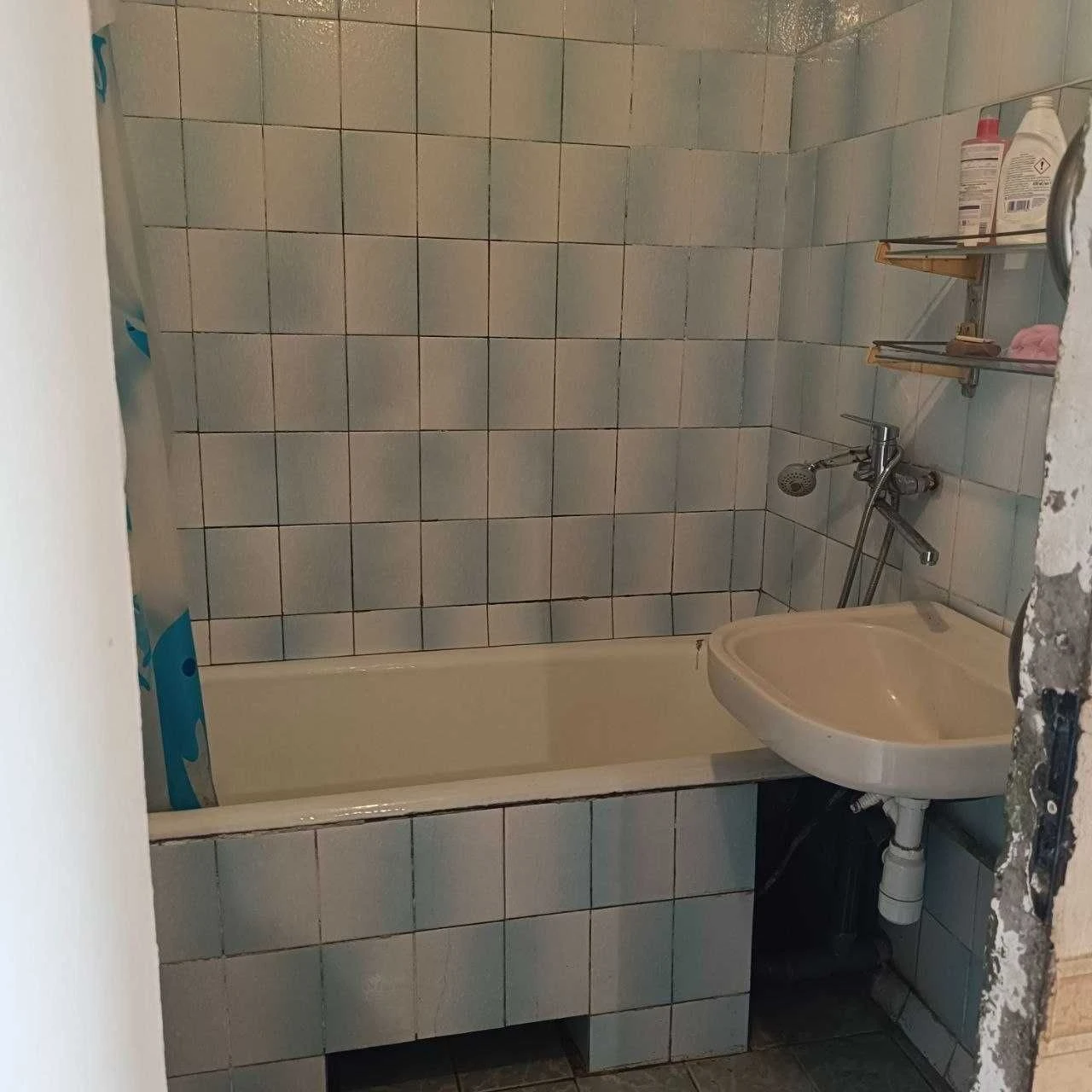 Продам 2-х кімнатну квартиру. Дарницький район, вул. Срібнок