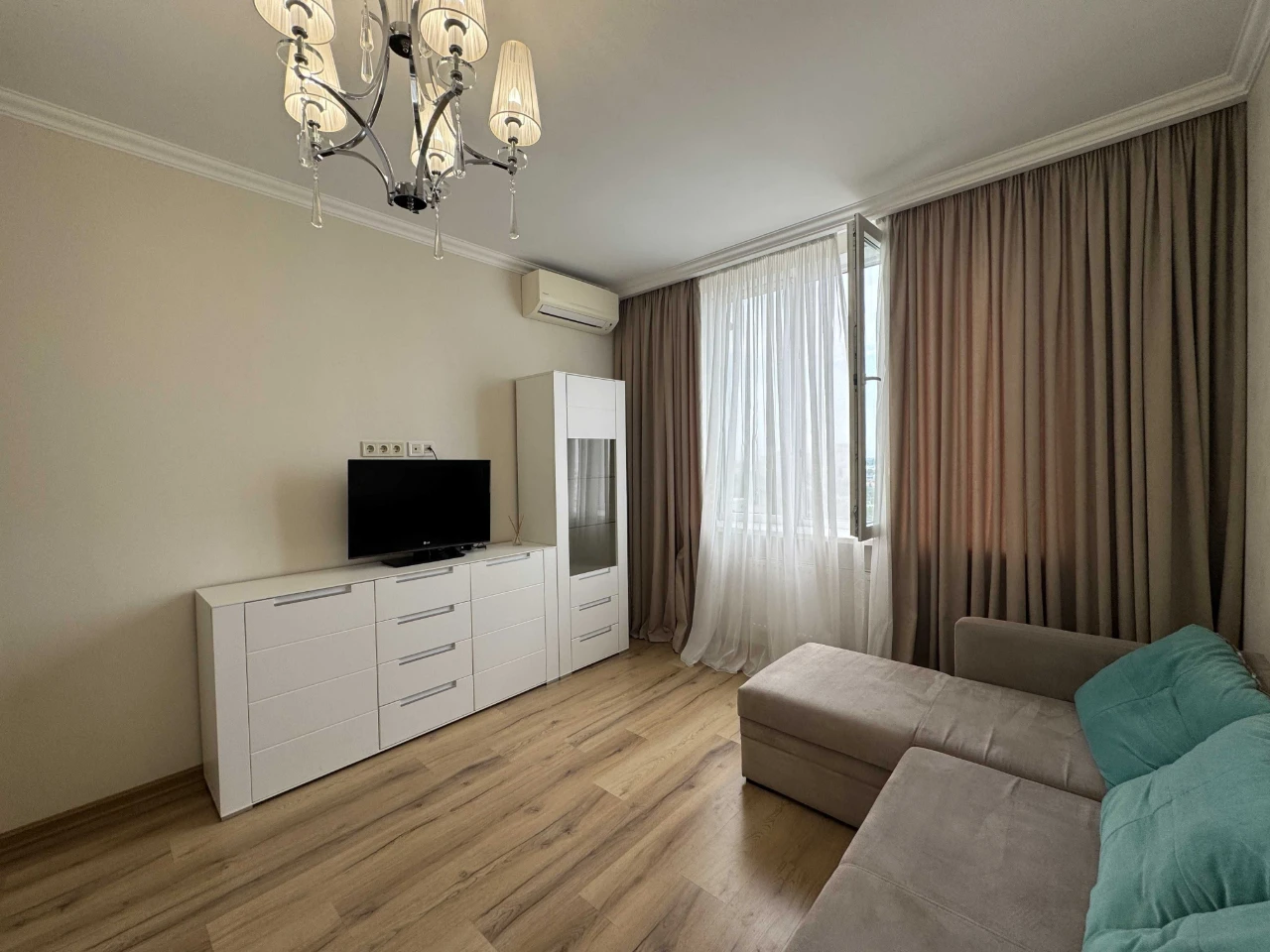 Продам 1 комн. квартиру в ЖК Альтаир,  ул. Люстдорфская дор.