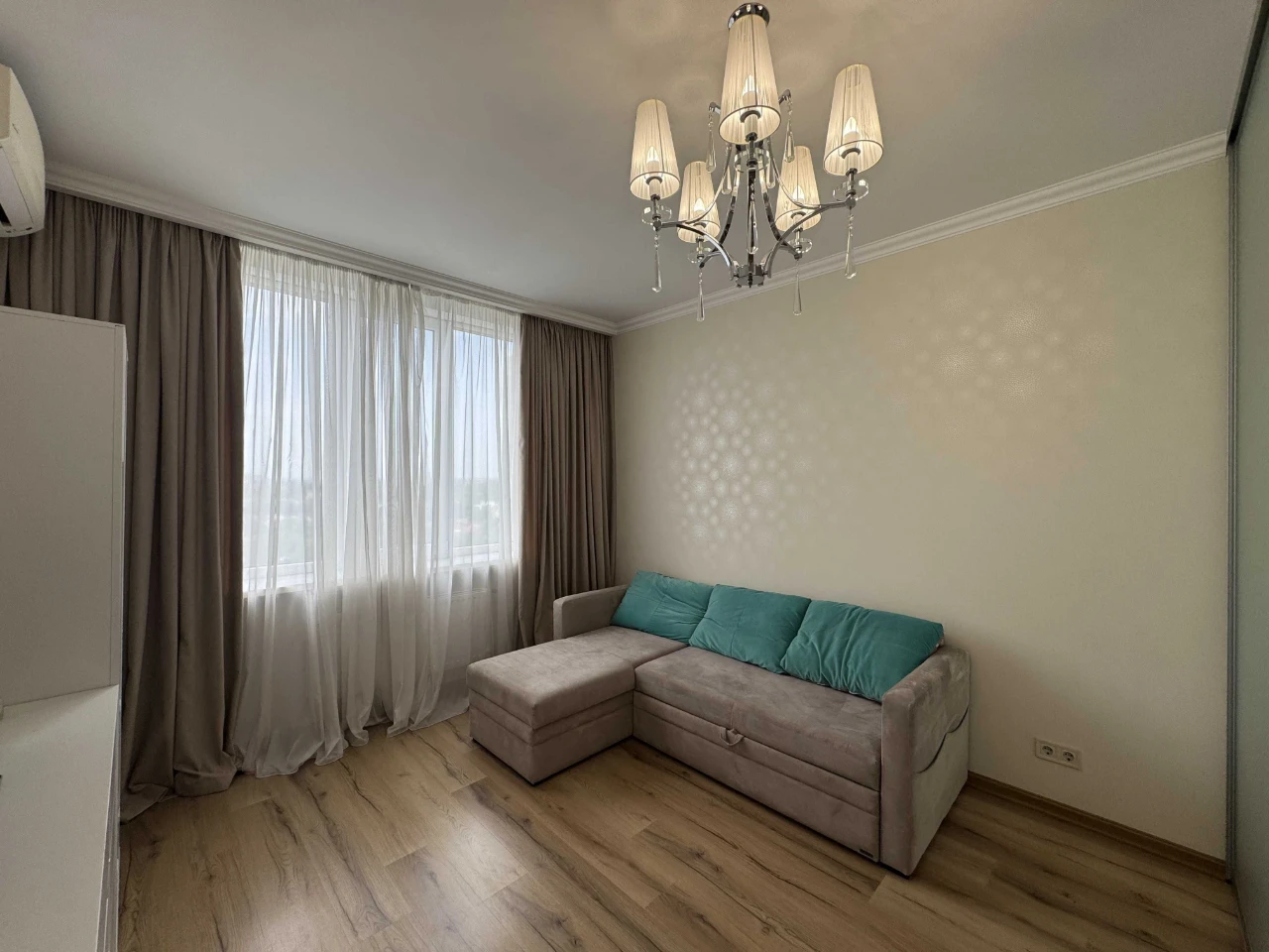 Продам 1 комн. квартиру в ЖК Альтаир,  ул. Люстдорфская дор.