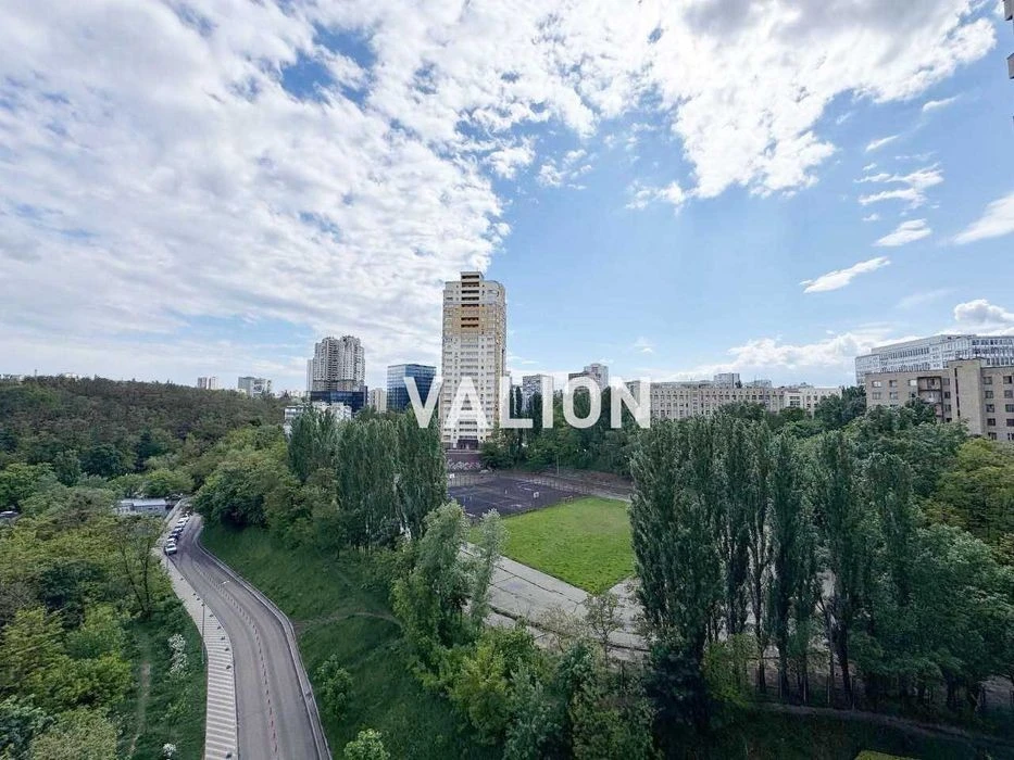 Sale of 2k apartments without % in the prestigious residential complex Dynasty Solomyans
