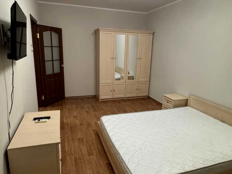 Квартира. Київ, Григорія Ващенка вул.