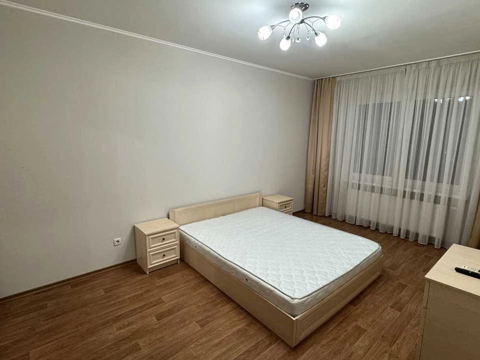 Квартира. Київ, Григорія Ващенка вул.