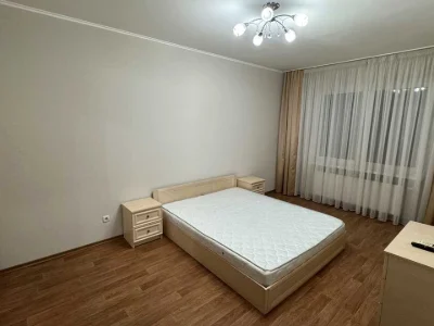 Квартира. Київ, Григорія Ващенка вул.