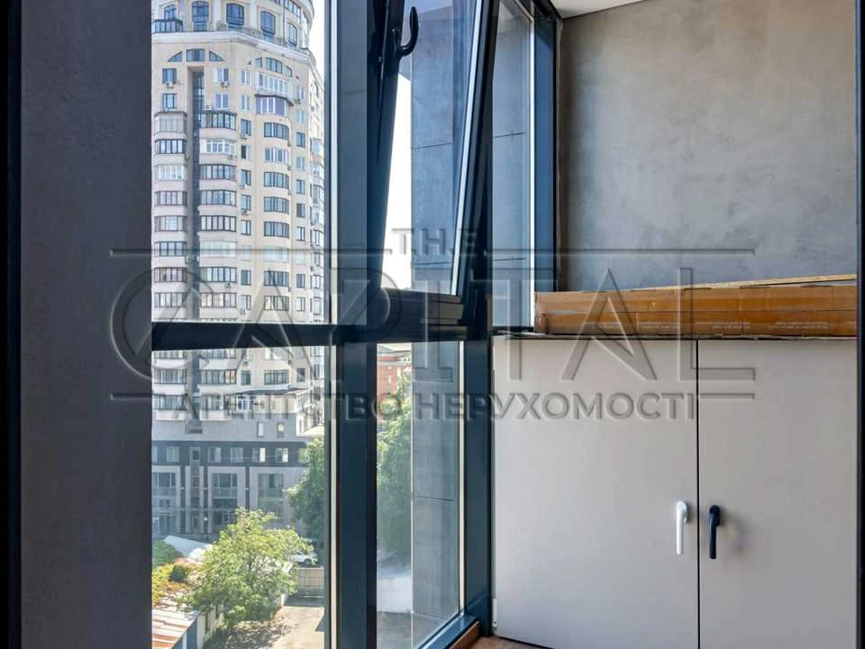 Квартира. Київ, Кудрявська вул.