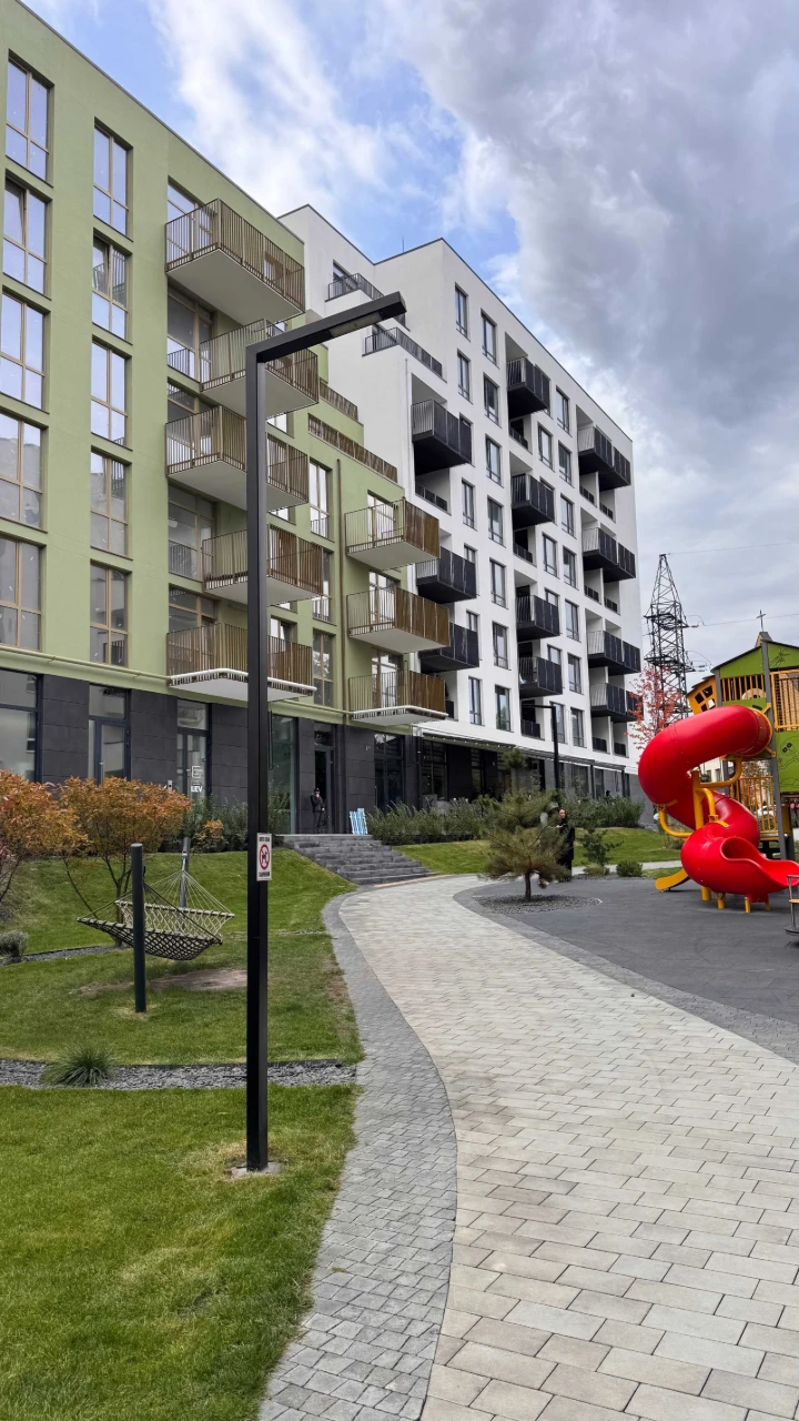Продаж 3-кім. квартири на вул. Пасічна