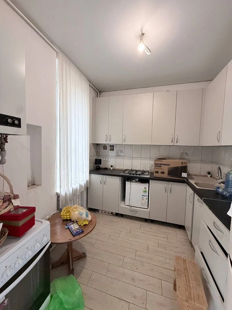 В продажу 3 кімнатна квартира в Лузановки