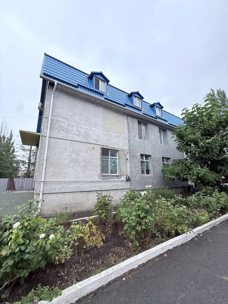 В продажу 3 кімнатна квартира в Лузановки