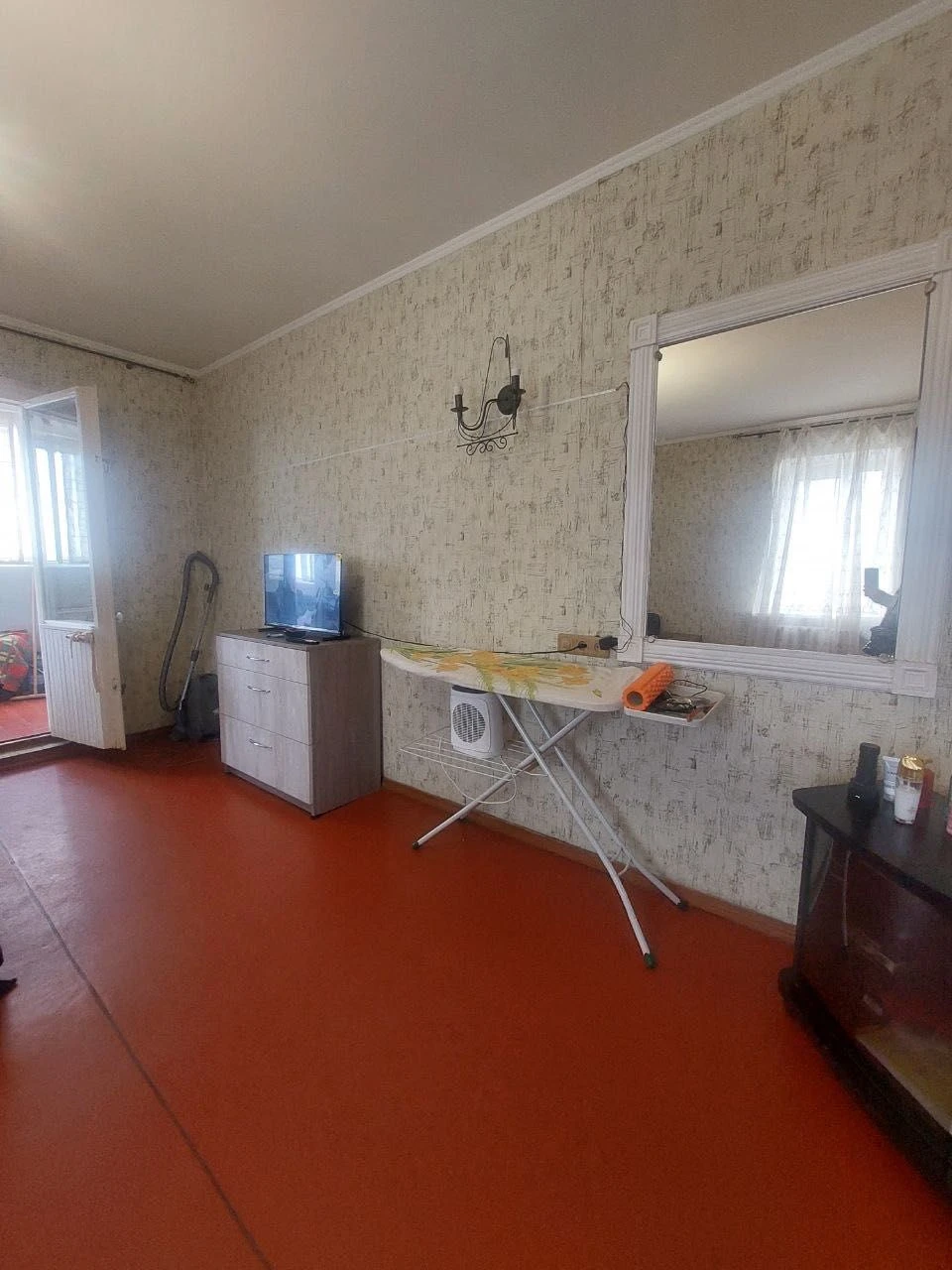 Кримський бульвар! ПРОДАМ 1-кімнатну 37  кв.м. біля парку |