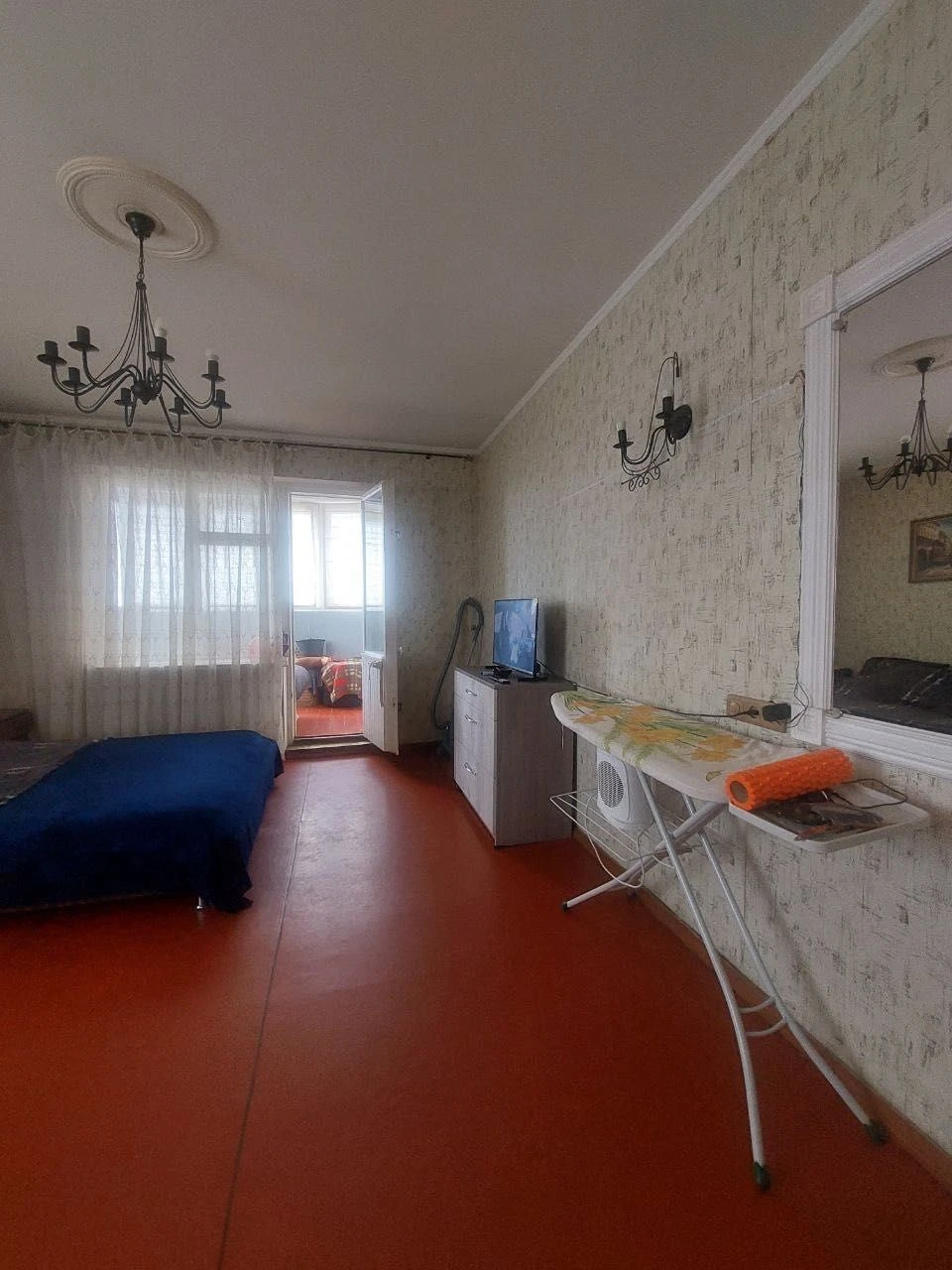 Кримський бульвар! ПРОДАМ 1-кімнатну 37  кв.м. біля парку |