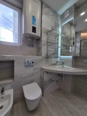 В продаже 2-комнатная квартира. ЖК Фаворит, вид на море. Фон